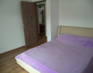 Maison 5 chambres à vendre dans Floresti