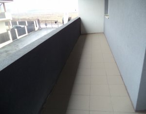 Maison 5 chambres à vendre dans Floresti