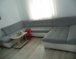 Maison 5 chambres à vendre dans Floresti