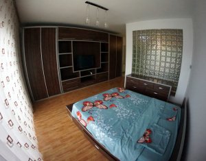 Appartement 3 chambres à louer dans Cluj-napoca, zone Plopilor