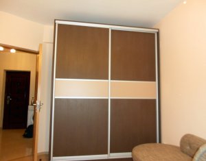 Appartement 3 chambres à vendre dans Cluj-napoca, zone Manastur