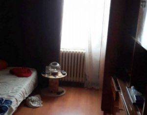 Appartement 3 chambres à vendre dans Cluj-napoca, zone Intre Lacuri