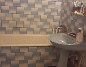 Appartement 3 chambres à vendre dans Cluj-napoca, zone Intre Lacuri