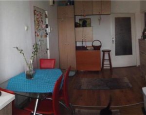 Appartement 3 chambres à vendre dans Cluj-napoca, zone Manastur