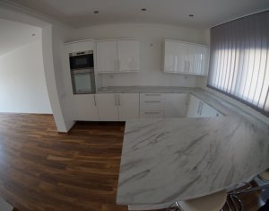 Maison 3 chambres à vendre dans Campenesti