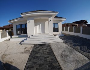 Maison 3 chambres à vendre dans Campenesti