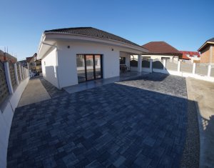 Maison 3 chambres à vendre dans Campenesti