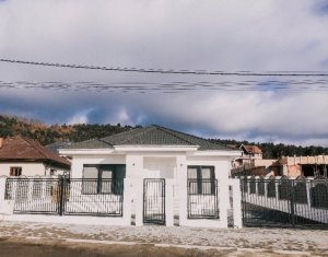 Maison 3 chambres à vendre dans Campenesti