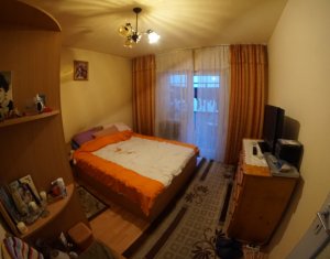 Appartement 4 chambres à vendre dans Cluj-napoca, zone Plopilor