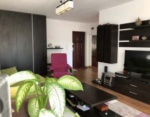 , 61m2 dans Floresti
