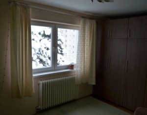 Appartement 4 chambres à vendre dans Cluj-napoca, zone Manastur