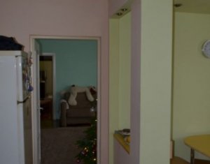 Appartement 4 chambres à vendre dans Cluj-napoca, zone Manastur
