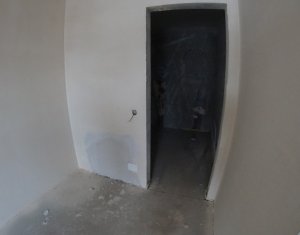 Appartement 3 chambres à vendre dans Cluj-napoca, zone Intre Lacuri