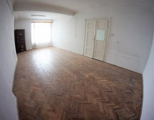 Bureau à louer, 109.26m2 dans Cluj-napoca, zone Centru