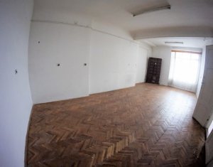 Bureau à louer dans Cluj-napoca, zone Centru