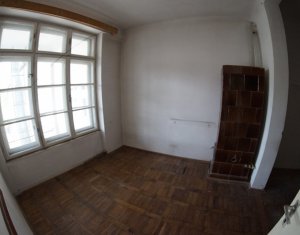 Bureau à louer dans Cluj-napoca, zone Centru
