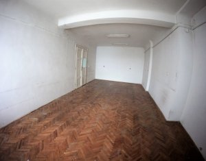 Bureau à louer dans Cluj-napoca, zone Centru