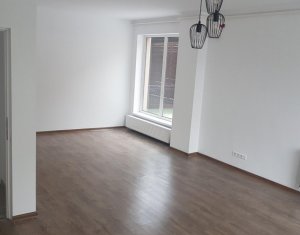 Espace Commercial à louer dans Cluj-napoca, zone Centru