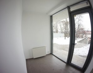 Appartement 3 chambres à louer dans Cluj-napoca, zone Centru