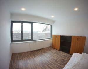 Appartement 3 chambres à louer dans Cluj-napoca, zone Centru