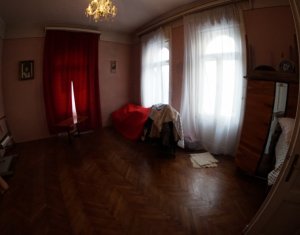Appartement 4 chambres à vendre dans Cluj-napoca, zone Centru
