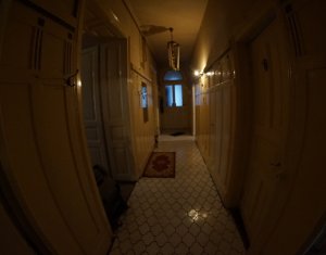 Appartement 4 chambres à vendre dans Cluj-napoca, zone Centru