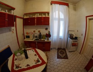 Appartement 4 chambres à vendre dans Cluj-napoca, zone Centru