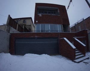 Bureau à vendre, 280m2 dans Cluj-napoca, zone Gruia