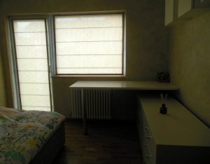 Maison 4 chambres à vendre dans Floresti