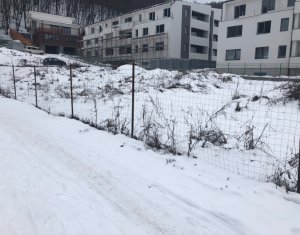 , 1400m2 dans Floresti