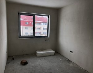 Lakás 3 szobák eladó on Floresti