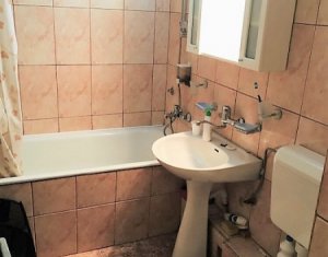 Appartement 3 chambres à vendre dans Cluj-napoca, zone Marasti