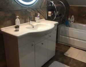 Appartement 3 chambres à vendre dans Floresti