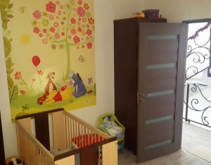 Maison 3 chambres à vendre dans Floresti
