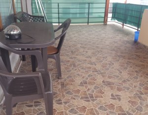 Maison 3 chambres à vendre dans Floresti