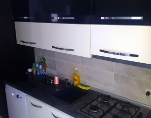 Maison 3 chambres à vendre dans Floresti