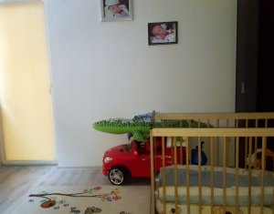 Maison 3 chambres à vendre dans Floresti