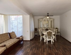 Maison 5 chambres à louer dans Cluj-napoca, zone Europa