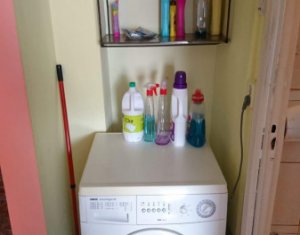 Appartement 3 chambres à vendre dans Cluj-napoca, zone Intre Lacuri