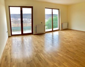 Maison 5 chambres à louer dans Cluj-napoca, zone Europa