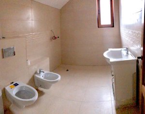 Maison 5 chambres à louer dans Cluj-napoca, zone Europa