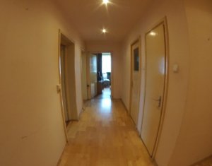 Appartement 3 chambres à vendre dans Cluj-napoca, zone Centru