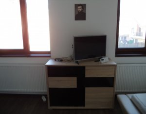Maison 4 chambres à vendre dans Floresti