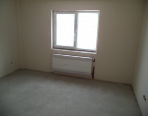 Appartement 3 chambres à vendre dans Floresti