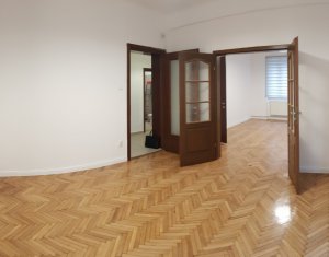 Bureau à louer dans Cluj-napoca, zone Centru