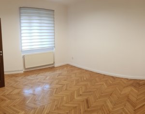 Bureau à louer dans Cluj-napoca, zone Centru