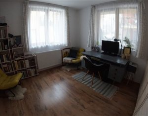 Appartement 3 chambres à vendre dans Cluj-napoca, zone Dambul Rotund