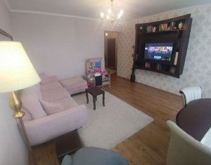 Appartement 3 chambres à vendre dans Cluj-napoca, zone Intre Lacuri