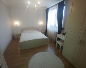 Appartement 3 chambres à vendre dans Cluj-napoca, zone Intre Lacuri