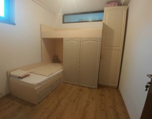 Appartement 3 chambres à vendre dans Cluj-napoca, zone Intre Lacuri